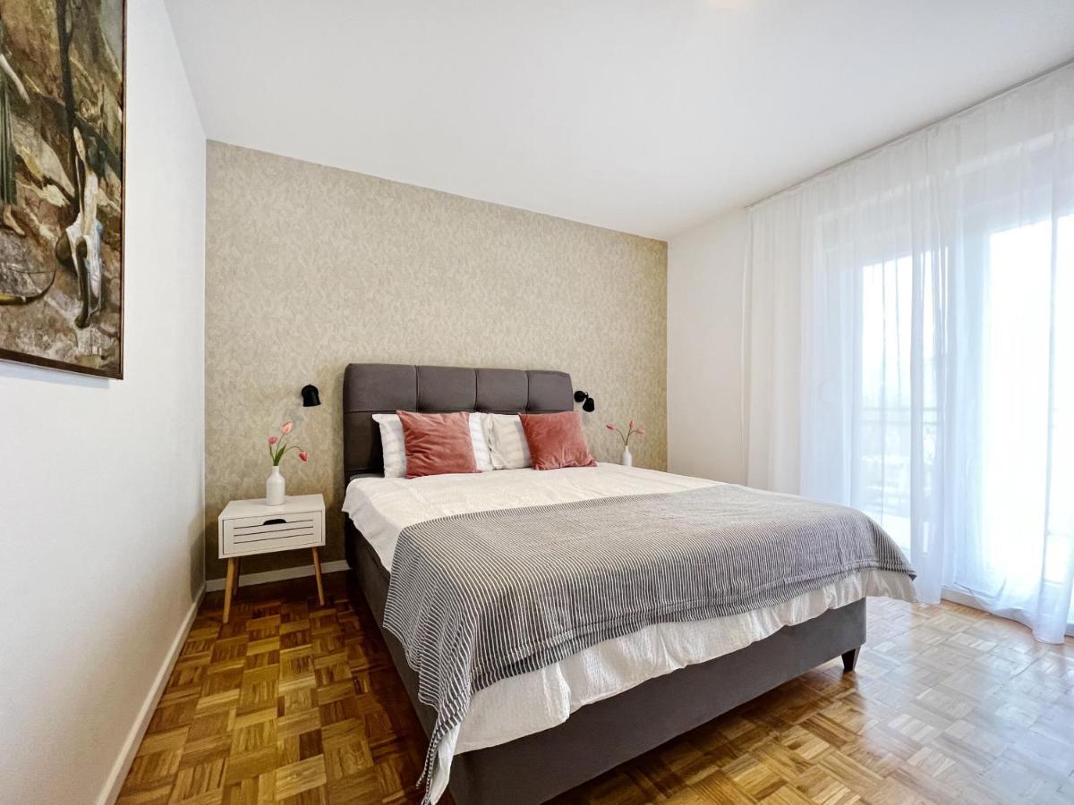 Apartments Valerian Novigrad Istria Exterior foto